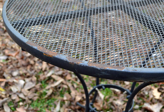 Refurbishing Your Outdoor Metal Furniture