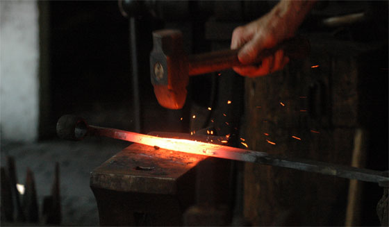 Blacksmithing 101- Forging a Hook - Arc and Hammer